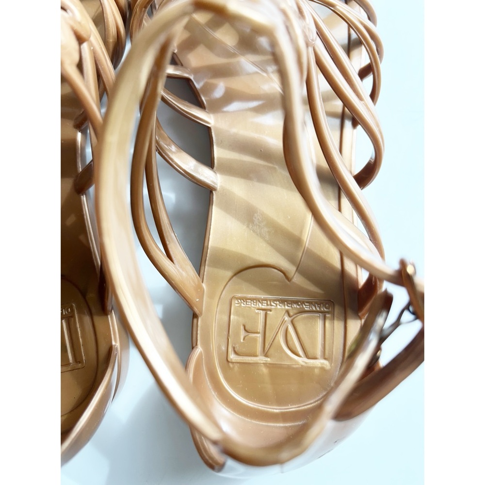 Diane Von Furstenburg Jaya bronzed gold jelly sandals sz 7 - Picture 3 of 9